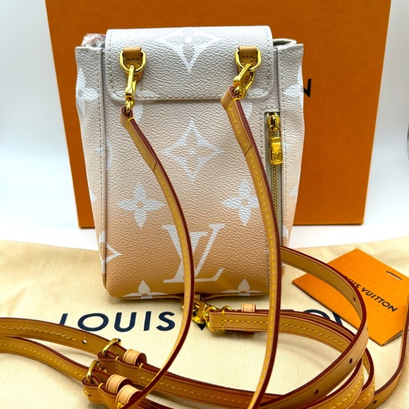 ‼️SOLD‼️Louis Vuitton Mist Gray Giant Monogram Coated Canvasby The Pool Backpack - Picture 9 of 17